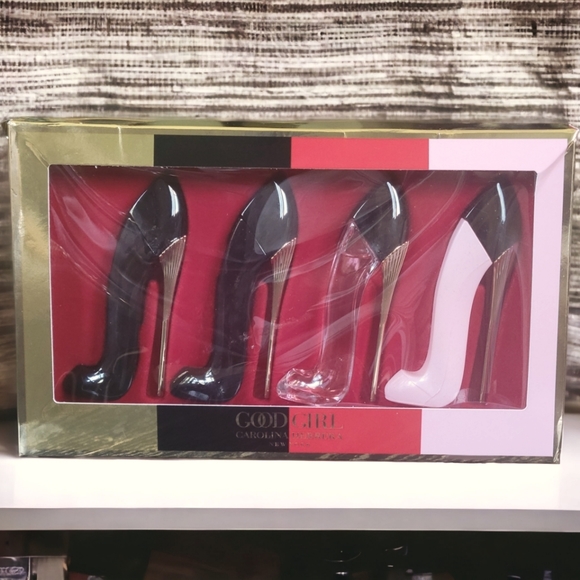 Carolina Herrera Other - 0.25 Fl OZ Carolina Herrera Good Girl Set.